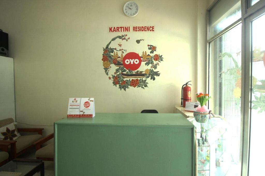 Oyo 1448 Kartini Residence Syariah Bandar Lampung Buitenkant foto